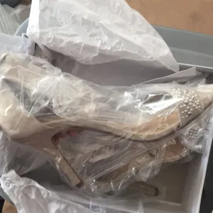 Brand New Steve Madden Blush Suede Studded Stiletto Heels thumbnail 6