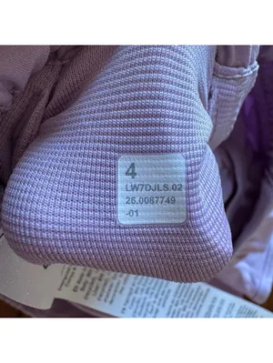 Lululemon Hotty Hot Short Low Rise 2.5” Lilac Play Size 4 NWT thumbnail 6
