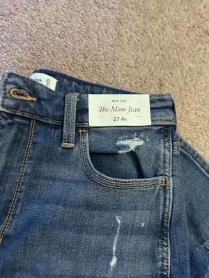Abercrombie The Mom High Rise Jeans thumbnail 2