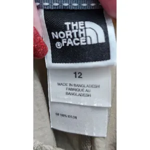 The North Face Womens Cargo Hiking Capris Outdoor‎ Lightweight Nylon Size 12 thumbnail 3