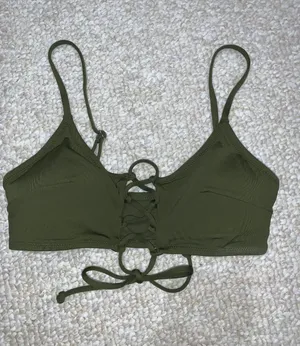 Green Bikini Top thumbnail 1