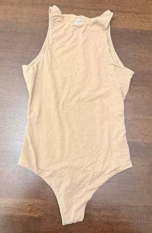 Skims Sand Bodysuit - XS thumbnail 1
