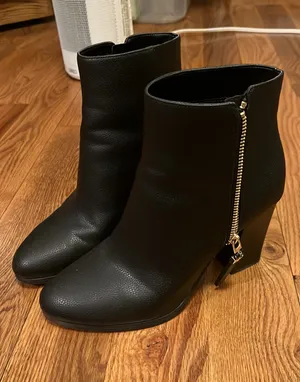 Michael Kors Booties Leather Black thumbnail 1