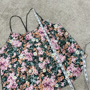 Victoria’s Secret Women’s Pajamas Set Satin Floral Cami Tank Top L & Shorts M thumbnail 6