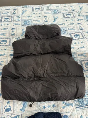 Woman’s cropped puffer vest Black Size M thumbnail 3