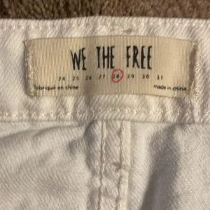 Size 28 free people mini skirt, white denim thumbnail 3