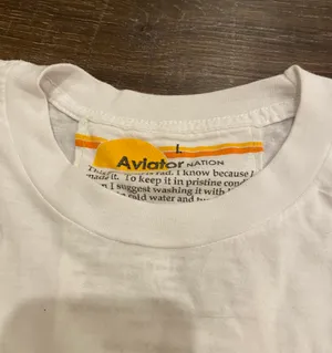T-Shirt thumbnail 3