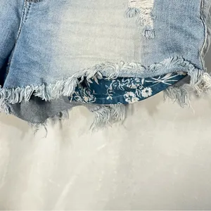 Wax Jean Distressed‎ Frayed Hem Bleach Wash Floral Oversized Pockets Mid-Rise(L) thumbnail 3