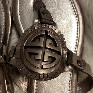 Pierre Dumas Sandals size 9 BNWOT color silver please see all photos thumbnail 2