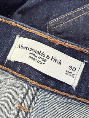Abercrombie & Fitch Women’s High Rise Boot Cut Jeans in Dark Blue 30 thumbnail 9