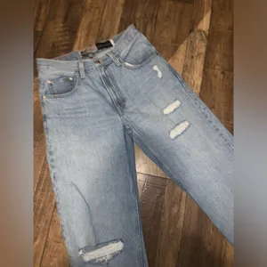 Silver tab Levi’s 94 baggy distressed denim jeans 28 $89 boho casual casual thumbnail 4