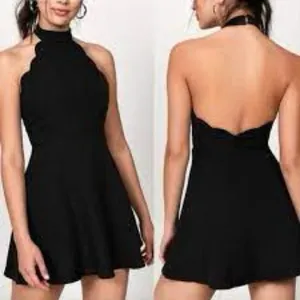 Tobi Gilda Scallop Slater Dress in Black - size XS thumbnail 3