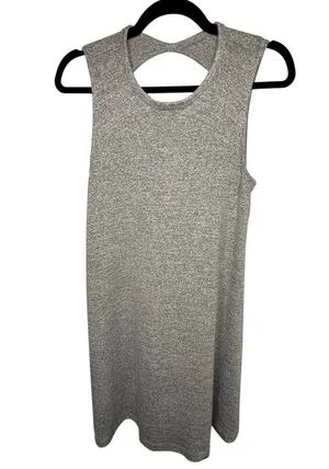 Gap Sleeveless Tank Top Women's Size Medium Long Gray Activewear Workout thumbnail 1