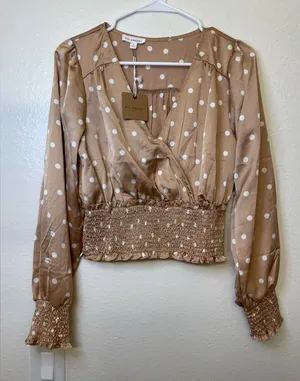 Blu Pepper NWT Tan Brown Polka Dot‎ Silky Blouse Size S thumbnail 1