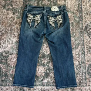 Vintage Miss Me Denim Capri Jeans 32 Angel Wing Embroidered Pockets Y2K Mcbling thumbnail 4