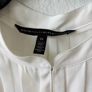 White House Black Market White Pleated Front Long Sleeve Blouse Size 14 thumbnail 6