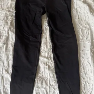 Gymshark S Black Leggings and Black Long Sleeve Top thumbnail 6