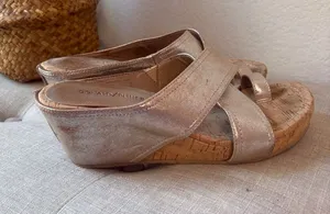 Donald J. Pliner Metallic Rose Gold Cork Wedge Slide Sandals 8.5 thumbnail 1