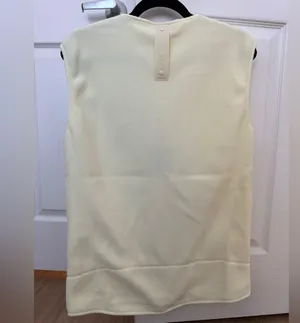 Yellow Vest thumbnail 6