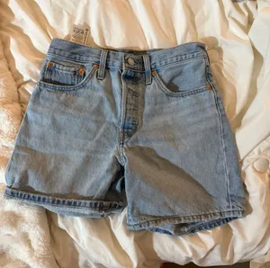 Levi’s 501 Shorts thumbnail 1