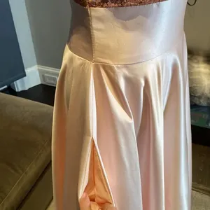 Women’s Full Length Sequined Bodice V-Neck Party Prom Dress Size 8 NWOT thumbnail 3