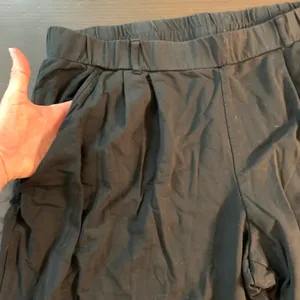 Garnet Hill Black Tencel Lyocell‎ Pleated Tapered Knit Trousers Womens XL 49264 thumbnail 6