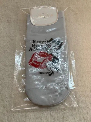 Gray Ankle Socks with Red Lip Graphic thumbnail 1