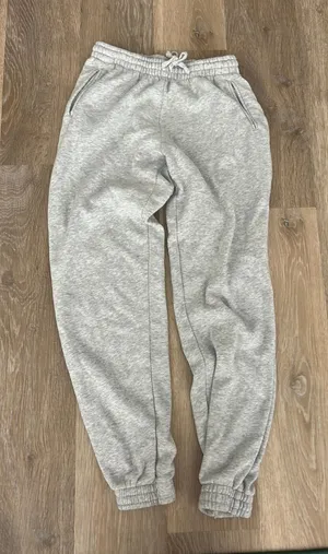 Brandy Melville Sweatpants Grey thumbnail 1