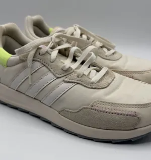 Adidas Retrorun FY6494 Womens 7.5 Chalk White Beige Suede Retro Sneakers thumbnail 1