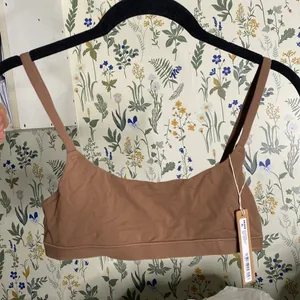 SKIMS‎ Fits Everybody Scoop Neck Bralette Jasper XS 2025 thumbnail 4