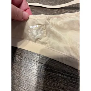 Skims Fits Everybody Crossover Bralette in Size XL thumbnail 3