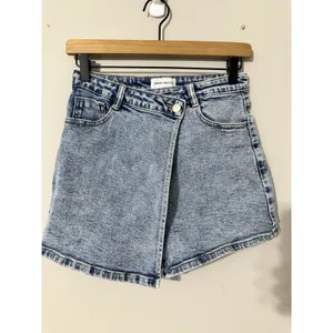 ASOS Urban Revivo Asymmetric Denim Wrap Shorts Light Blue EUC Size‎ S thumbnail 5