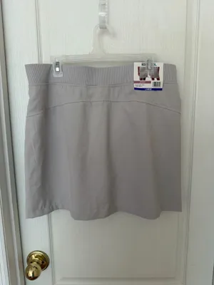 NWT 32 Degrees Cool Woman’s Skort Color: Light Gray thumbnail 6