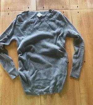 Isabel by Ingrid & Isabel Gray‎ Ribbed Ruched Side Maternity U-Neck Sweater XS thumbnail 1