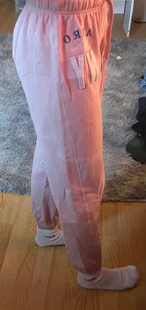 Aeropostale Pink Sweatpants thumbnail 2