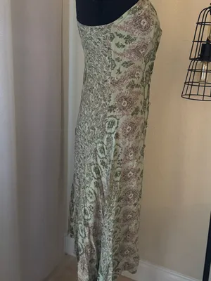 Reformation Green Floral Midi Dress Handkerchief Hem Button Front Size 2 thumbnail 5
