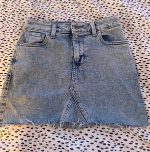 Hollister jean skirt thumbnail 1