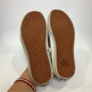 Vans maroon lace up sneakers unisex sizing men’s size‎ 7 women’s size 8.5 casual thumbnail 6