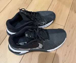 Nike Black  Metcons thumbnail 1