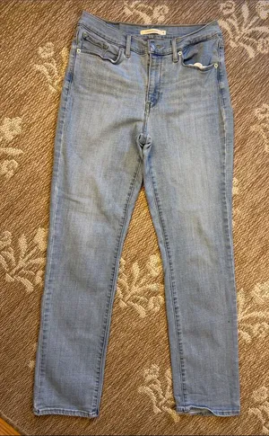 Levi Light Wash Women’s straight Jeans - Classic Slim Fit thumbnail 1