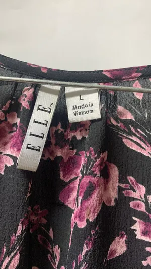Elle Top Sleeveless floral patterns size large thumbnail 3