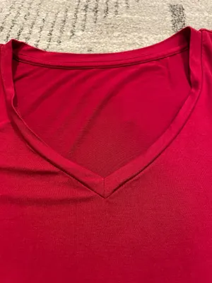 Amazon Red V-neck top thumbnail 2