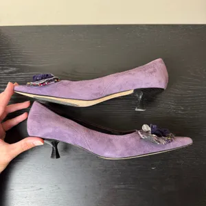 Hype Sarafina Purple Suede Kitten Heels Pointed Toe Embellished Pumps Womens 8M thumbnail 6