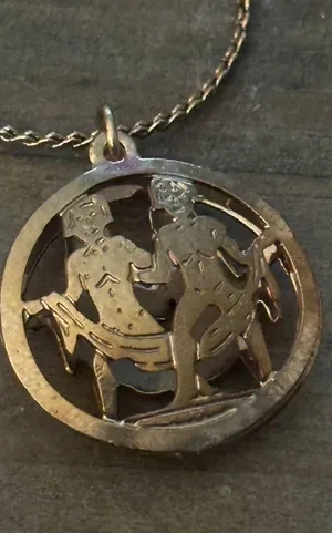 Vintage Gemini Twins Pendant Necklace thumbnail 2