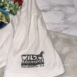 Hanes Wild Adventures Blue and Red Bird Print Shirt size medium Valdosta Georgia thumbnail 4