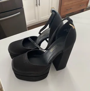 High Heels thumbnail 1