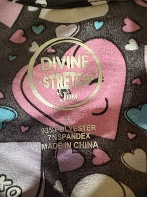 Divine Stretch by JDM Large Heart Print V-Neck Scrub Top thumbnail 3