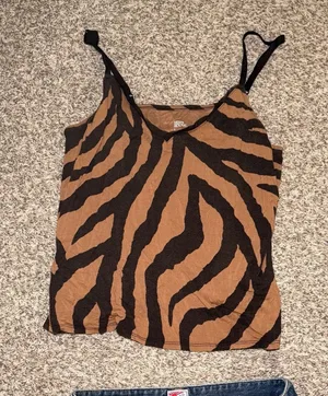 Stars Above Tiger Print V-Neck Pajama Camisole‎ Tank Top thumbnail 1