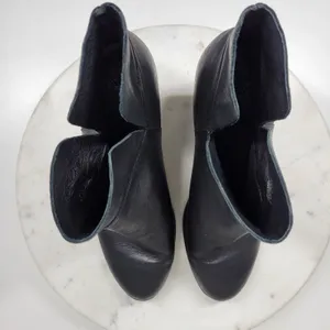 Vince‎ Camuto Helyn Ankle Boots Womens 8.5 Black Soft Leather Pull On Block Heel thumbnail 8