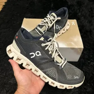 On Cloud X athletic training running lace up shoes sneakers women’s 8 Preowned thumbnail 7